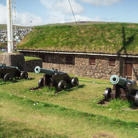 Torsgota Guesthouse - In The Heart Of Torshavn Bagian luar foto